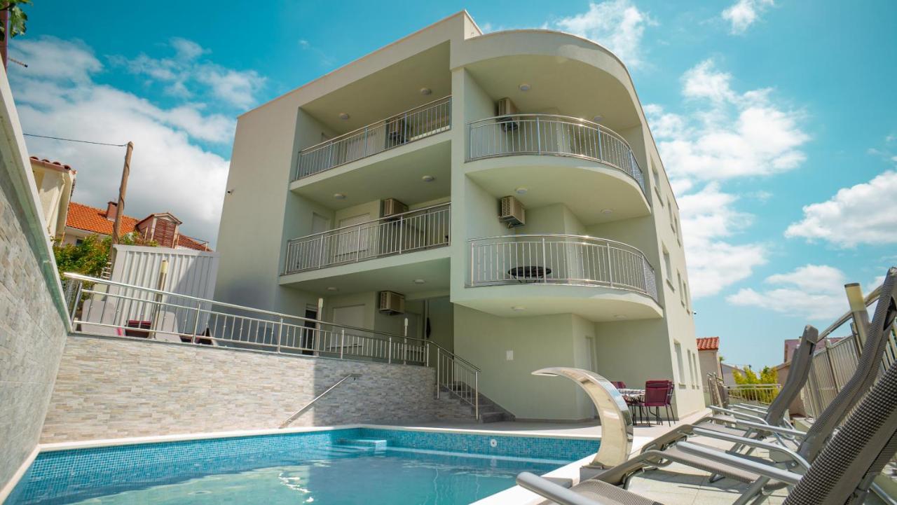 Trogir-Luxury Villa Sapphirus Seget Vranjica Exterior photo