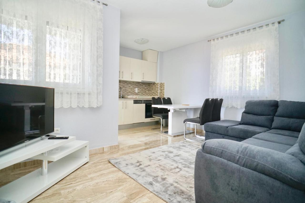 Trogir-Luxury Villa Sapphirus Seget Vranjica Exterior photo