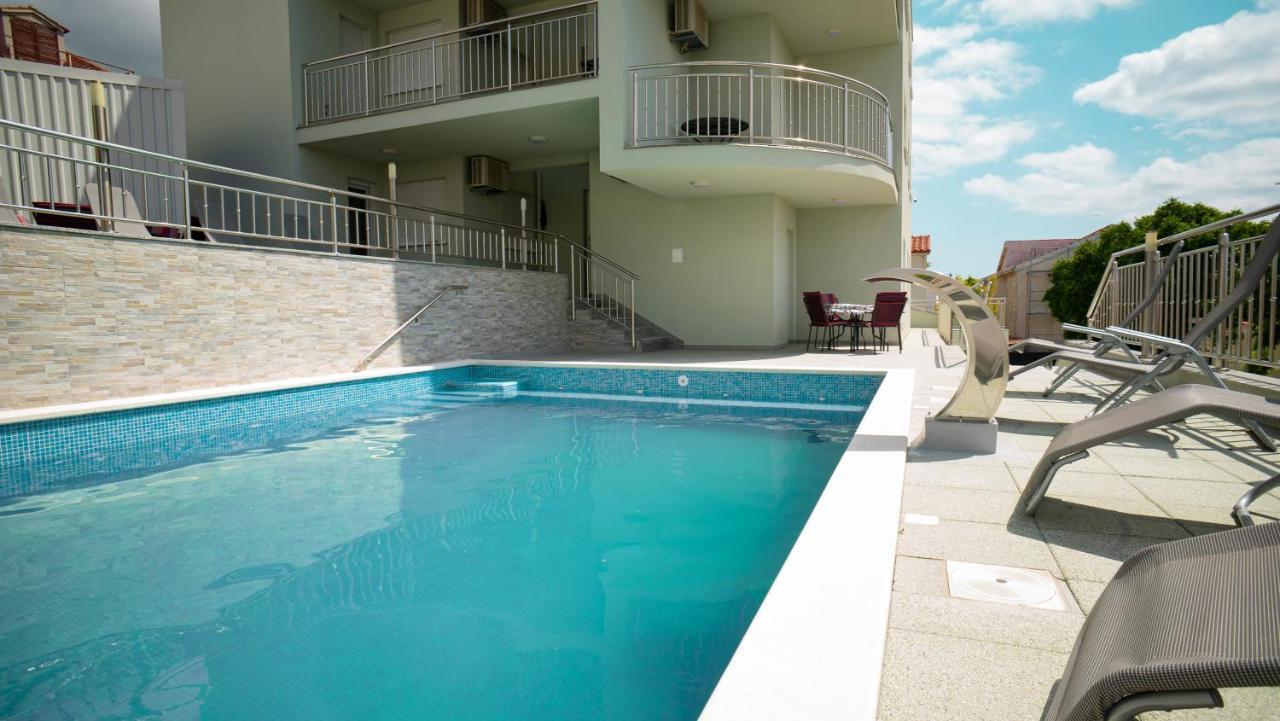 Trogir-Luxury Villa Sapphirus Seget Vranjica Exterior photo